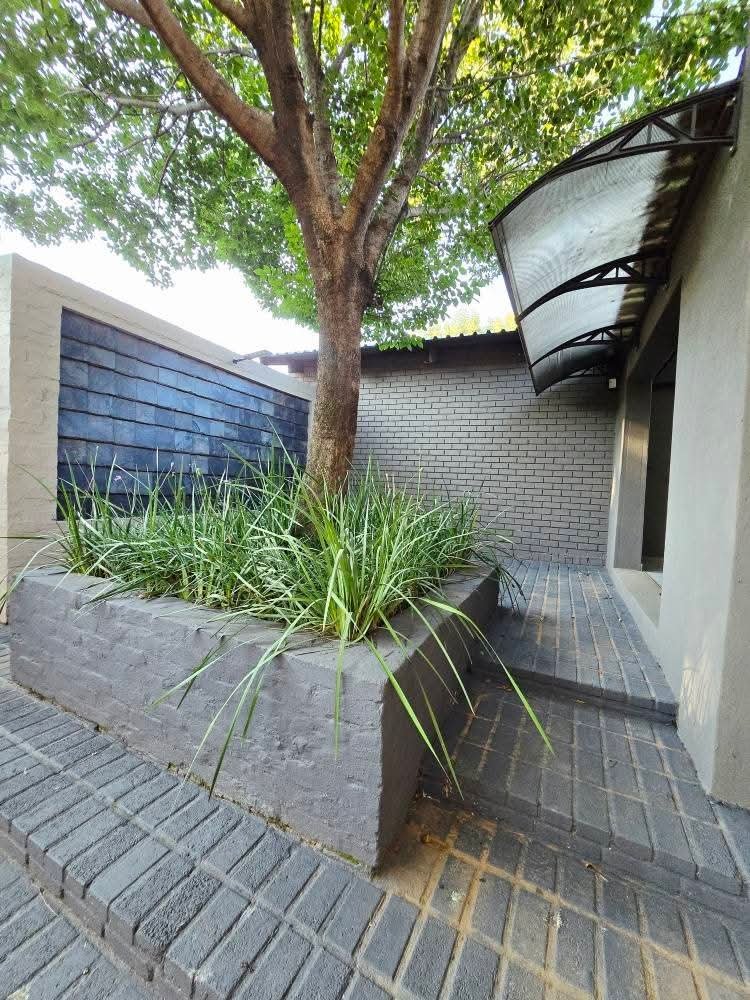 5 Bedroom Property for Sale in Irene Park North West